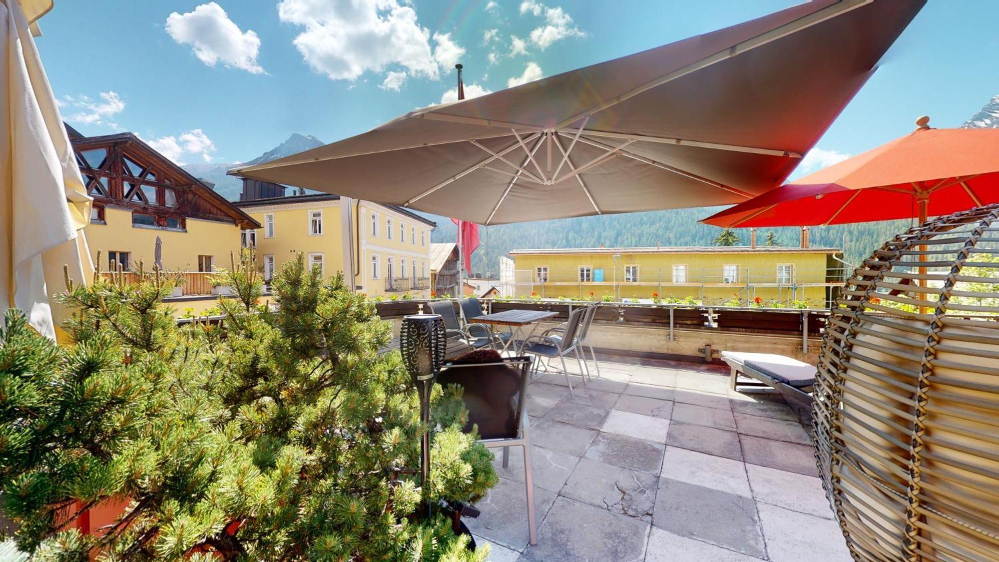 Hotel Traube Scuol Exterior foto